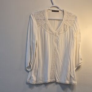Suzy Shier Ivory Lace-Detail V-Neck Blouse